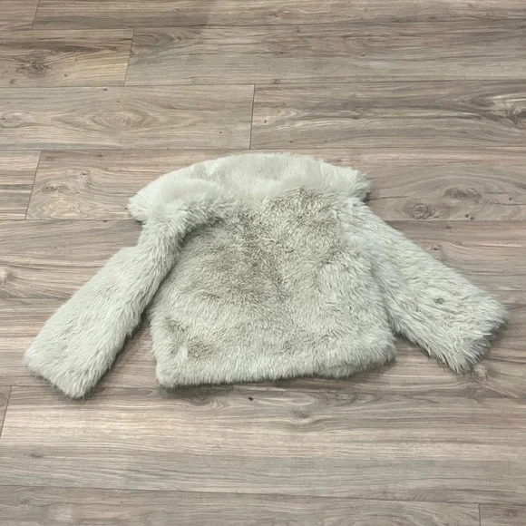 GAP FAUX FUR JACKET GIRLS SMALL - Picture 4 of 4